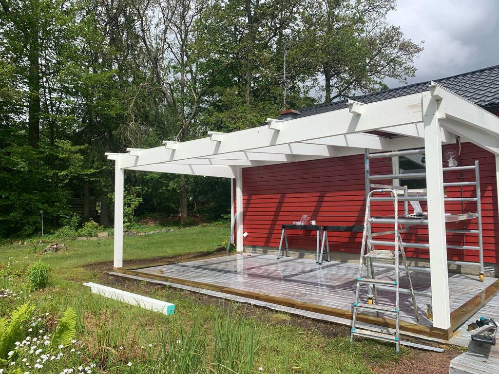 Bild 2 av referensprojekt Från första ritning till färdigmonterat uterum