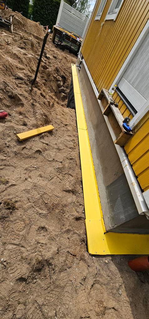 Bild 3 av referensprojekt Dränering, putsning och radonskydd.