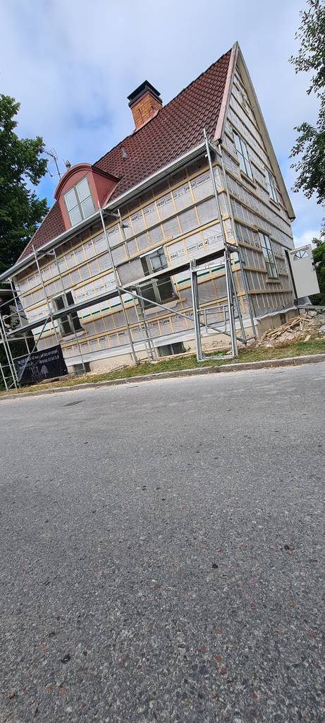 Bild 1 av referensprojekt Totalrenovering av villa med tillbyggnad