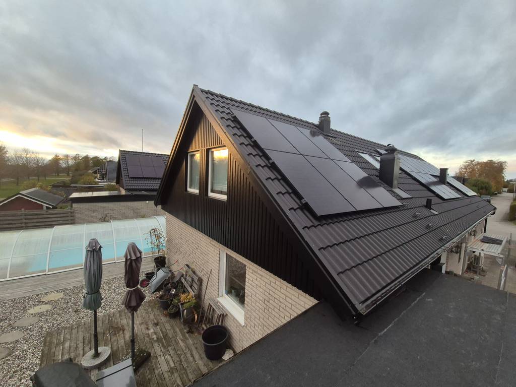 Bild 1 av referensprojekt Takbyte Vellinge hus 1  av 5