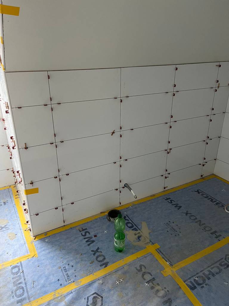Bild 15 av referensprojekt Namn på projekt: Badrumsrenovering – tätskikt och kakelsättning