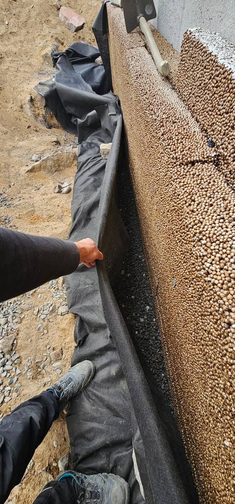 Bild 10 av referensprojekt Dränering, putsning och radonskydd.