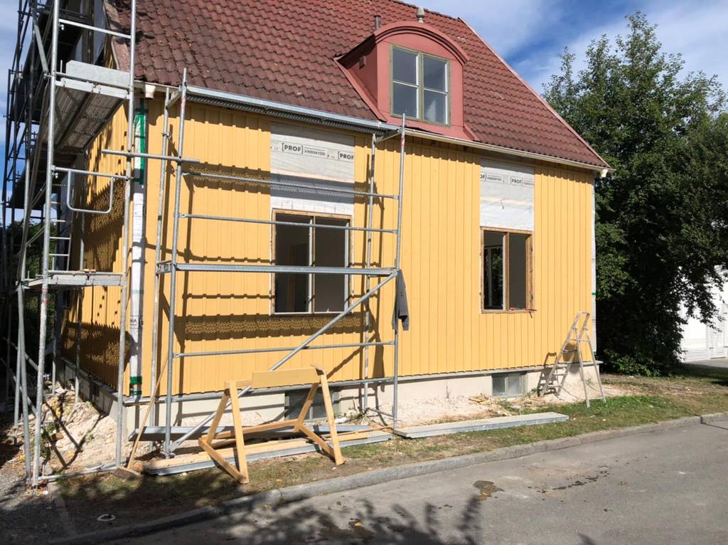 Bild 2 av referensprojekt Totalrenovering av villa med tillbyggnad