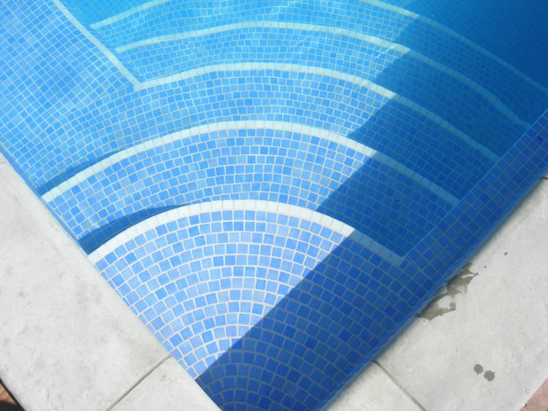 Bild 2 av referensprojekt Pool i Åsa med havsutsikt