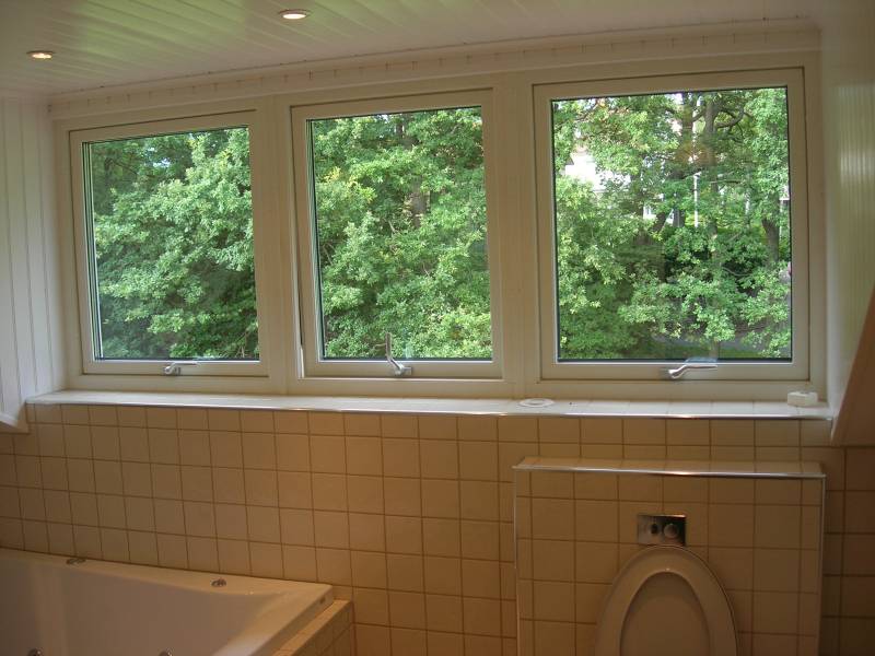 Bild 2 av referensprojekt Badrum med nybyggnation av takkupa