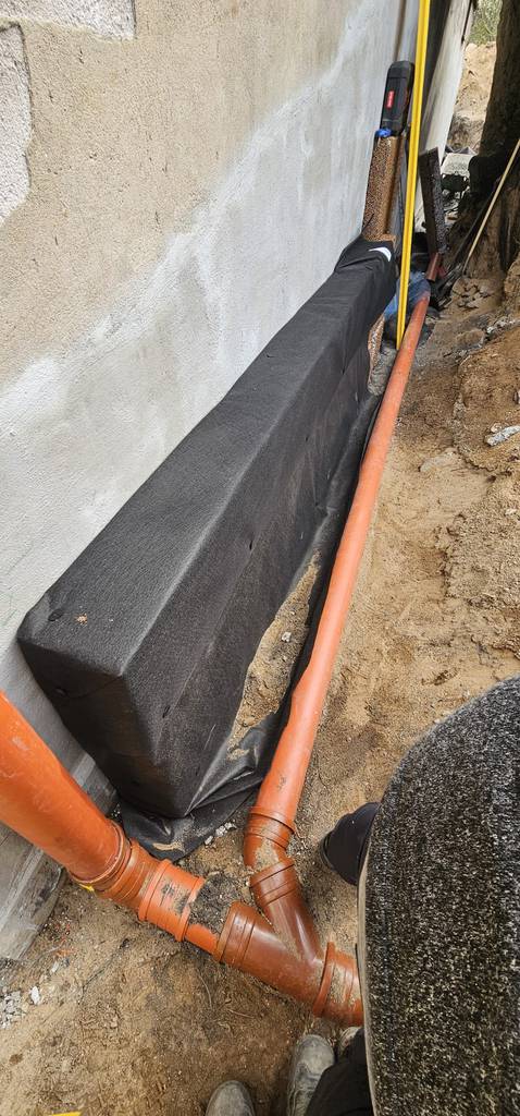 Bild 23 av referensprojekt Dränering, putsning och radonskydd.