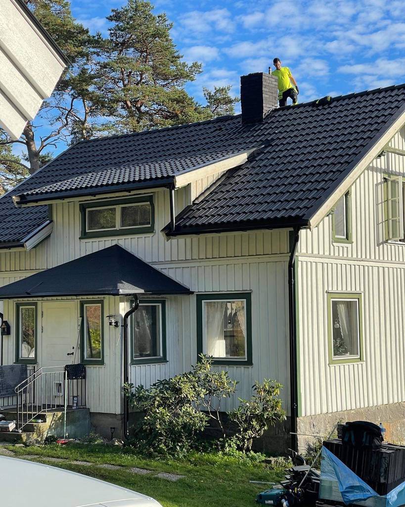 Bild 1 av referensprojekt Takrenovering