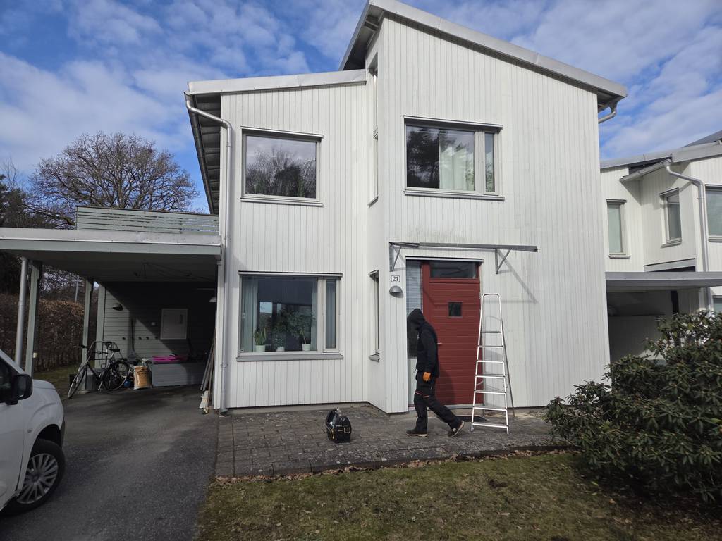 Bild 1 av referensprojekt Entrétak och fasadrenovering