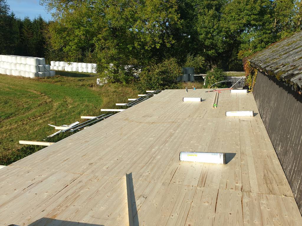 Bild 2 av referensprojekt Takbyte