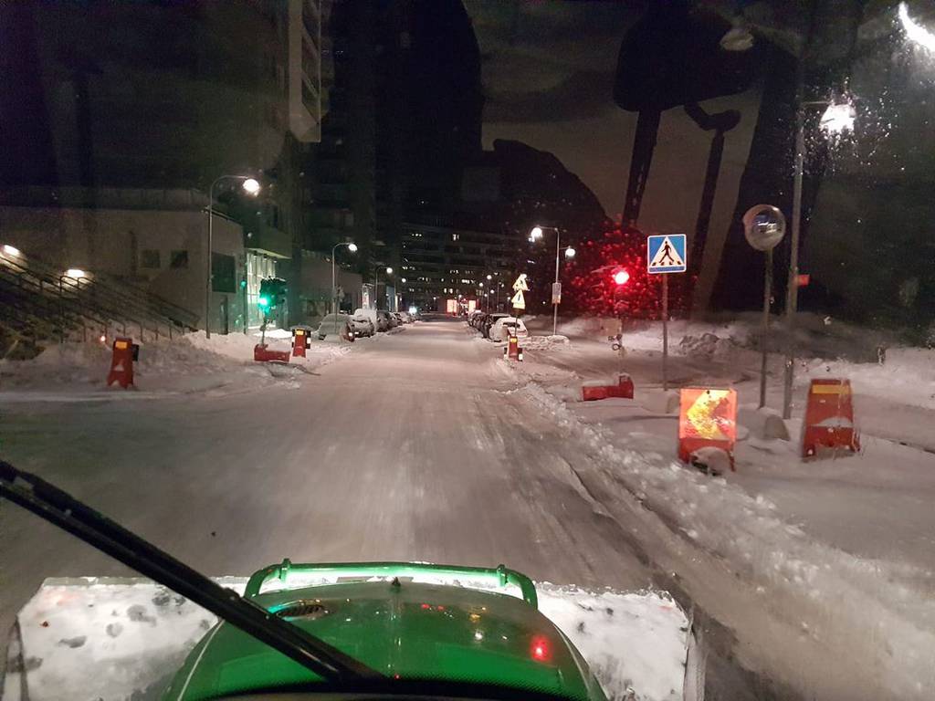 Bild 1 av referensprojekt Solna Snörröjning vintern 2018/2019