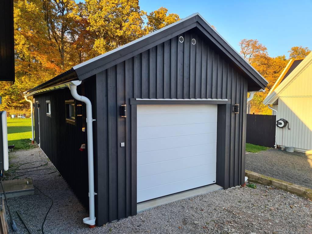 Bild 1 av referensprojekt Garagebyggnad