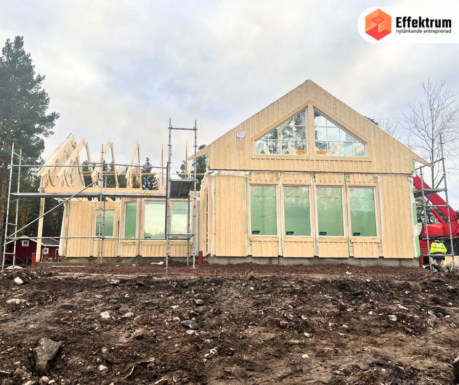 Bild 1 av referensprojekt Byggnation med modul- och prefabhus