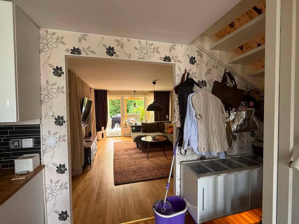 Bild 11 av referensprojekt Renovering av entré, hall & trappa