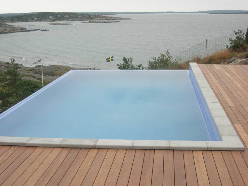 Bild 1 av referensprojekt Pool i Åsa med havsutsikt