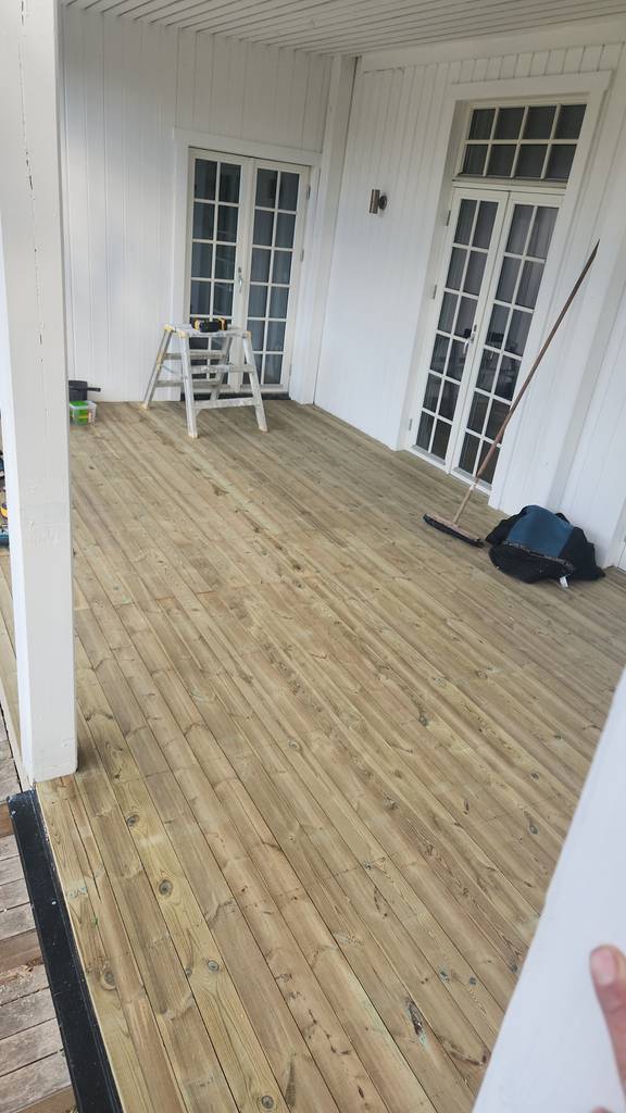 Bild 3 av referensprojekt Renovering av en tvåvåningsportik
