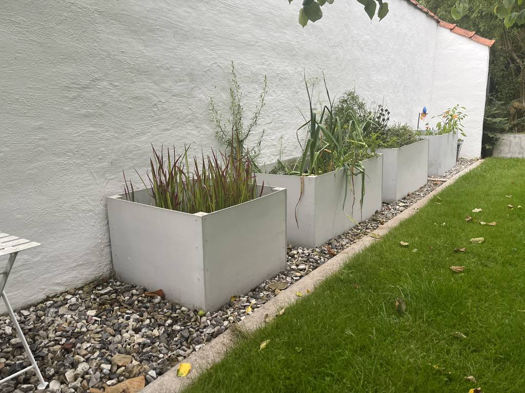 Bild 4 av referensprojekt Kund önskade bättre utnyttjande och struktur av sin trädgård, samt att den skulle bli mer tillgänglig och lättskött.