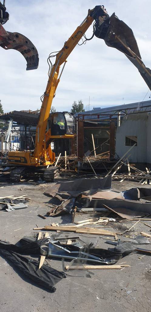 Bild 2 av referensprojekt Rivning gamle postterminalen Umeå