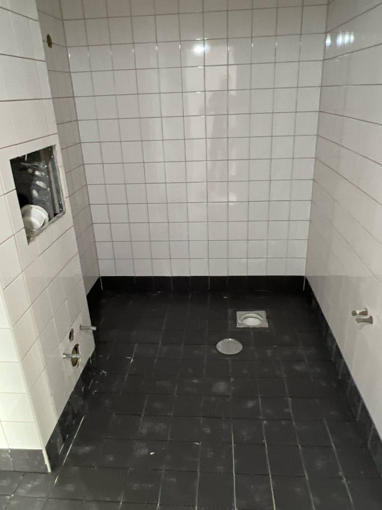 Bild 5 av referensprojekt Namn på projekt: Badrumsrenovering – tätskikt och kakelsättning