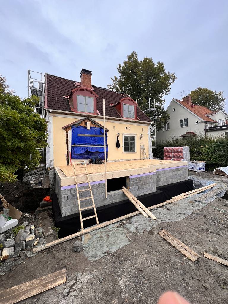 Bild 7 av referensprojekt Totalrenovering av villa med tillbyggnad