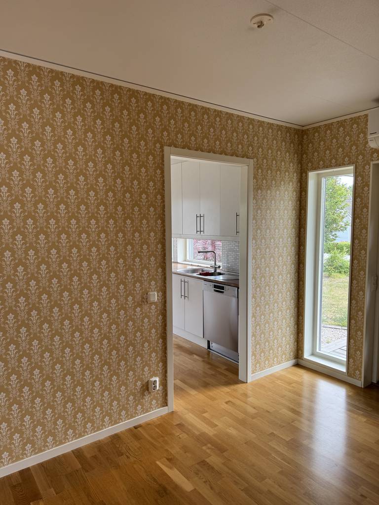 Bild 10 av referensprojekt Tapetsering Nyköping