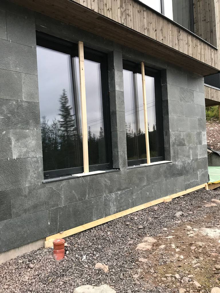 Bild 20 av referensprojekt Namn på projekt: Badrumsrenovering – tätskikt och kakelsättning
