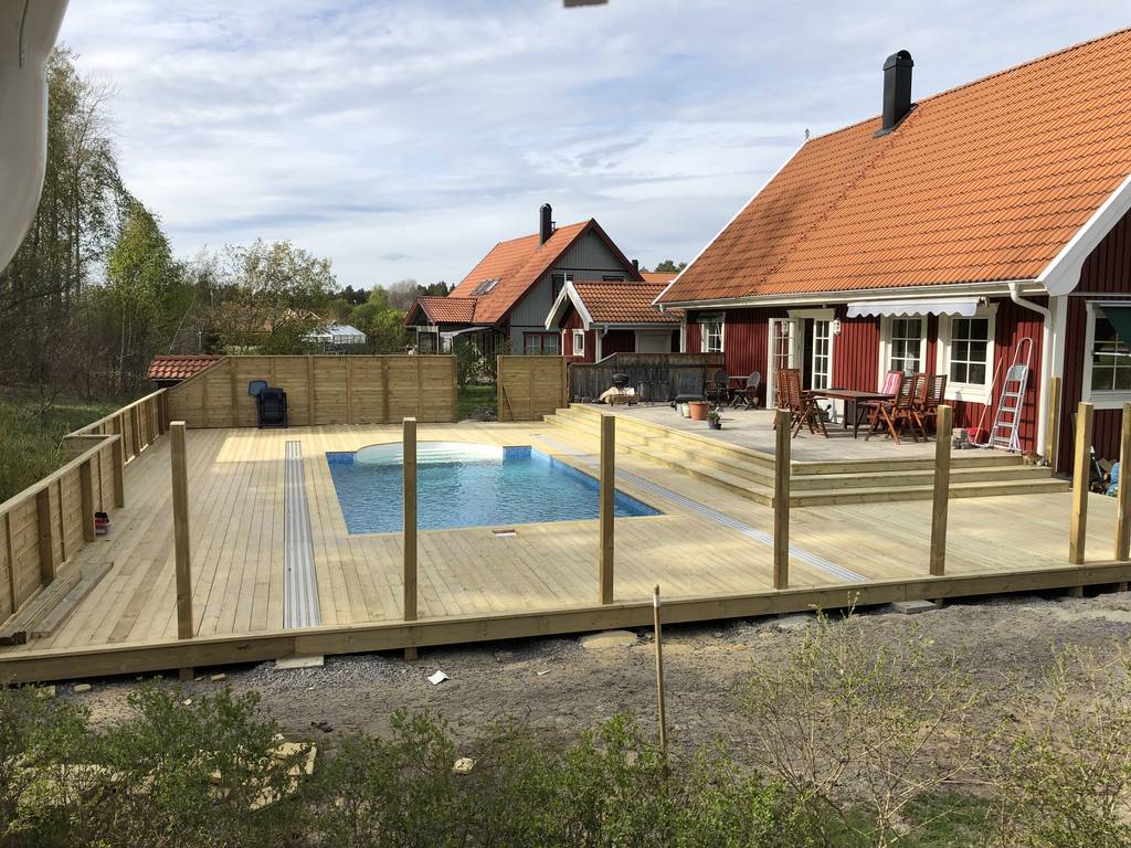 Bild 41 av referensprojekt Byggnation av sommarhus samt altanbyggen.