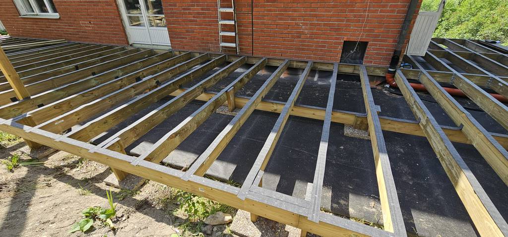 Bild 11 av referensprojekt 100 kvm Altan